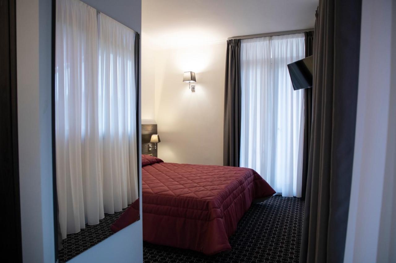Gemelli Hotel Roma Exterior foto